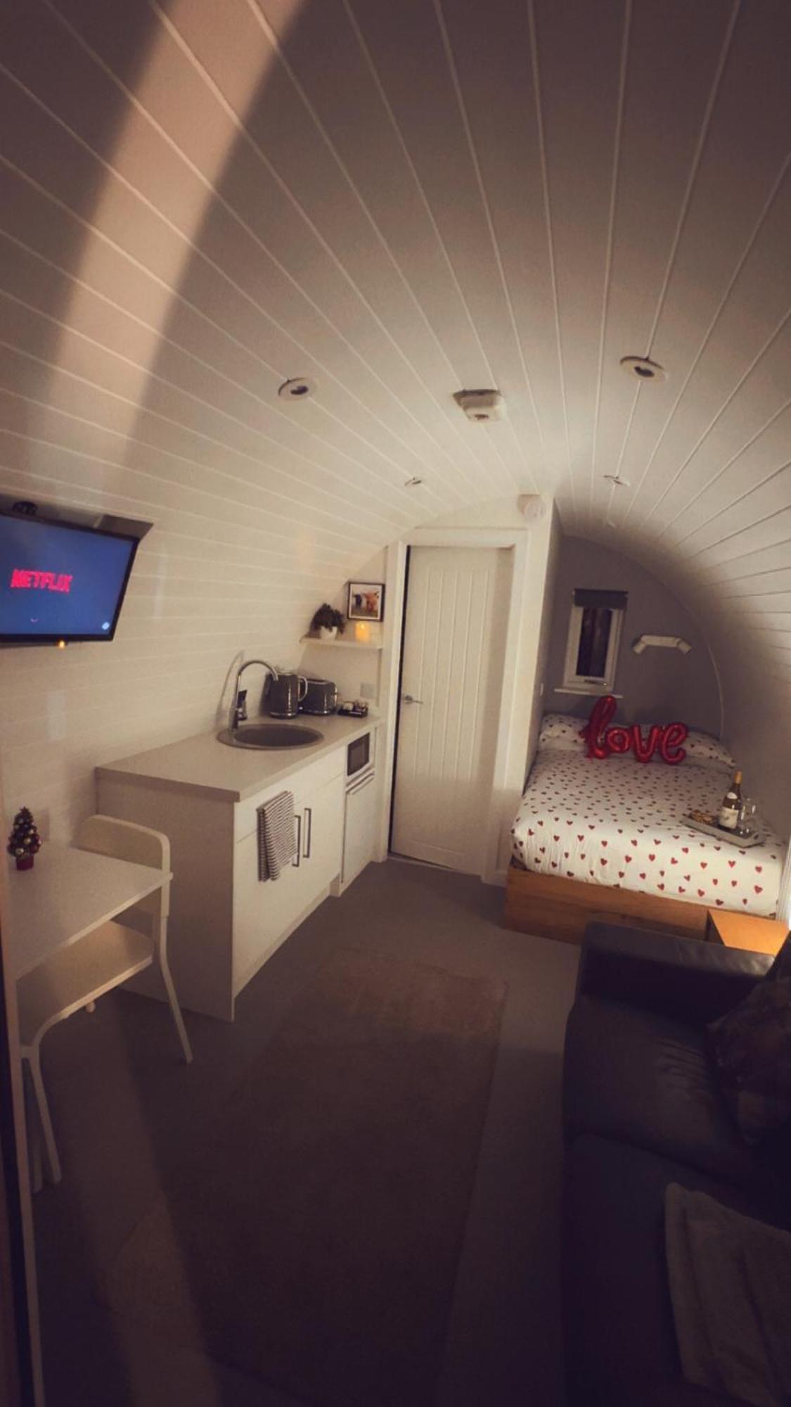 Loch Ness Pods Apartman Fort Augustus Kültér fotó